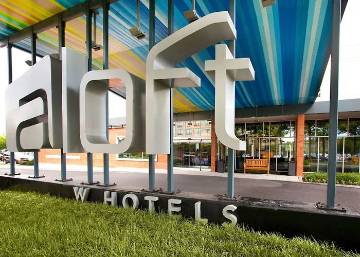 Aloft Philadelphia Airport