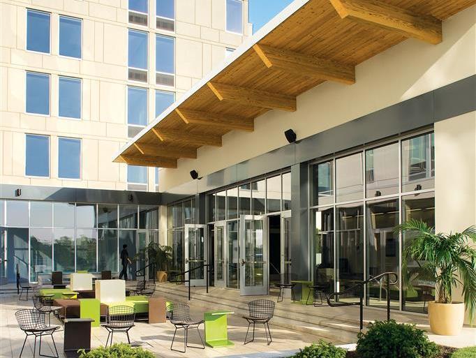 Aloft Airport Hotel Filadelfia